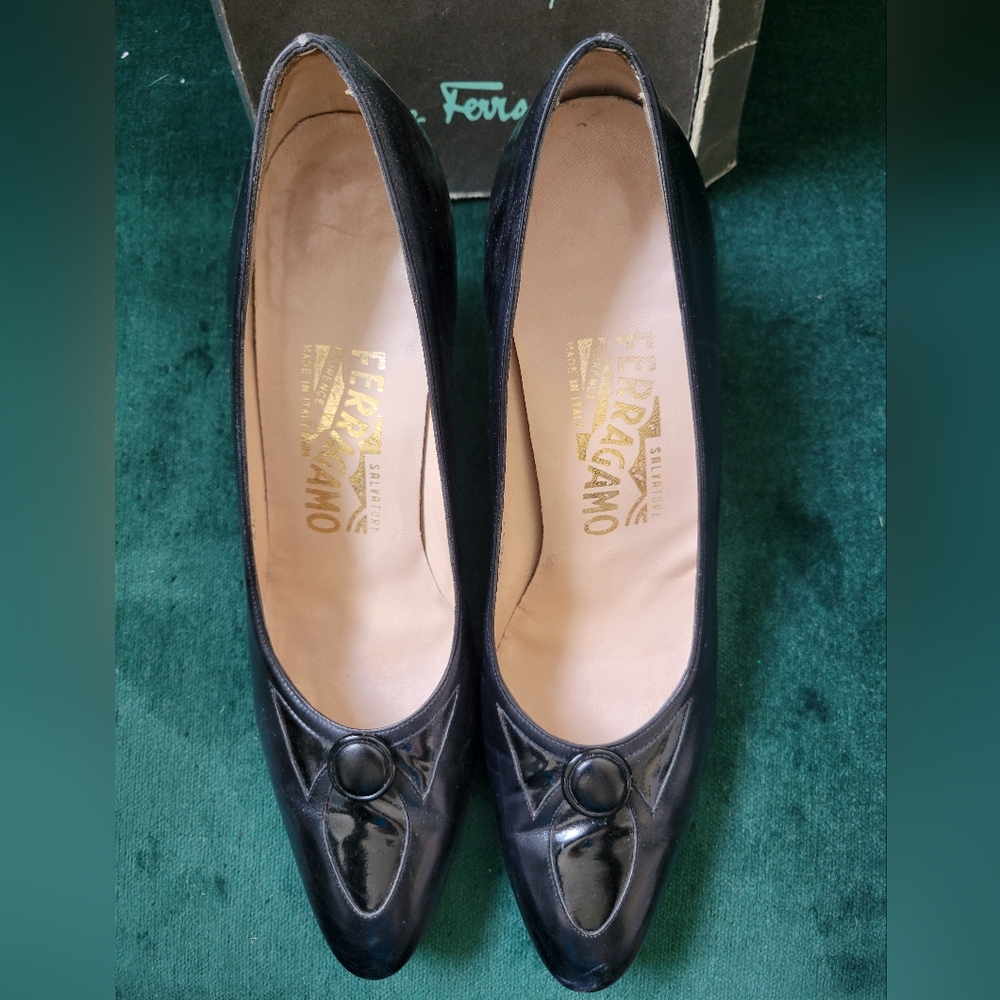 Salvatore Ferragamo black pumps size 7 with Box
